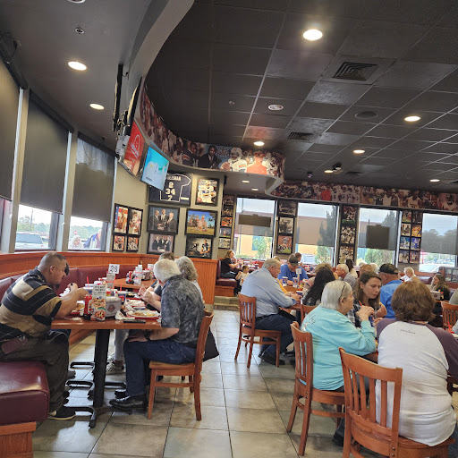 Los Reyes Mexican Grill